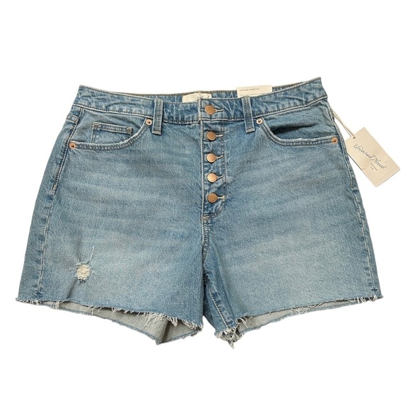 NWT - Universal Thread High-Rise Midi Stretch Button Denim Jean Shorts, Size 8 - Picture 4 of 13